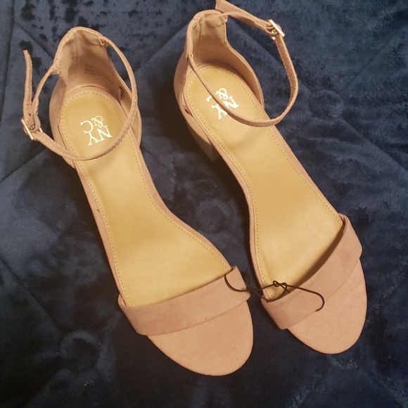 Shoes - Picture 2 of 5